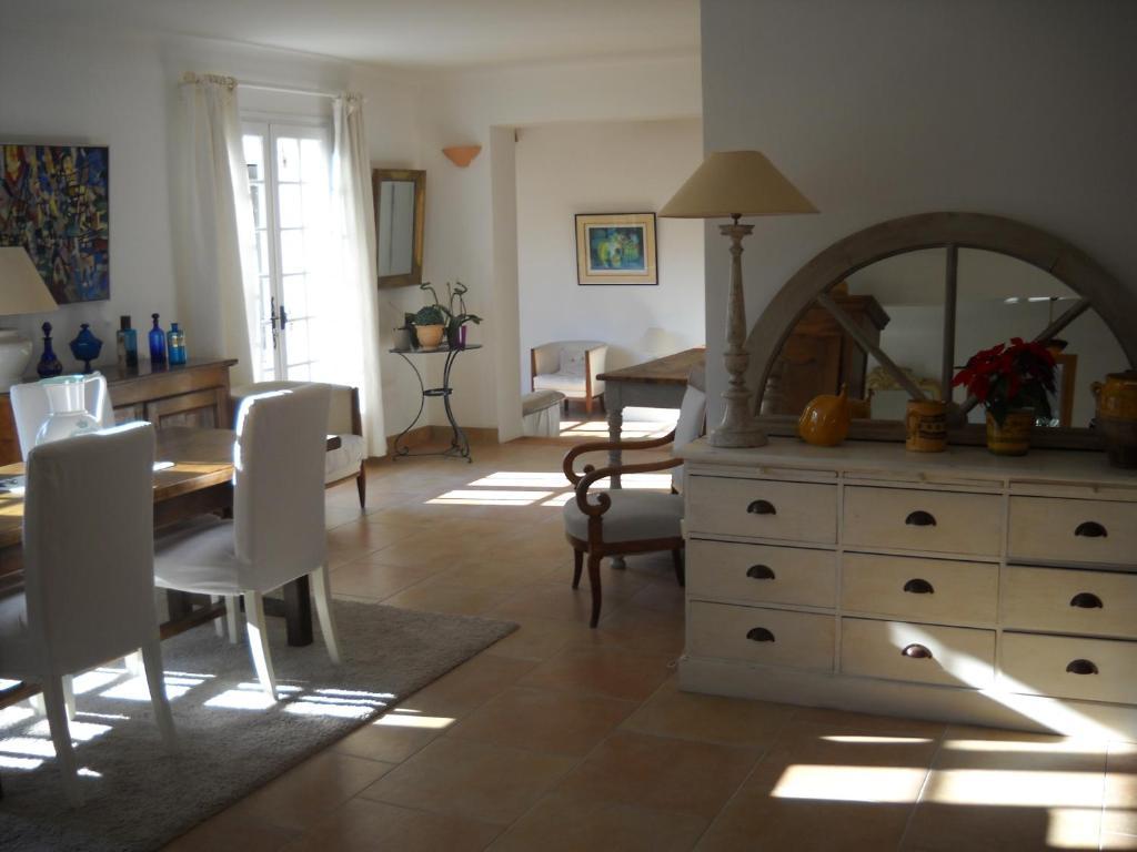 Chambres D'Hotes Saint Veredeme Pujaut Ngoại thất bức ảnh