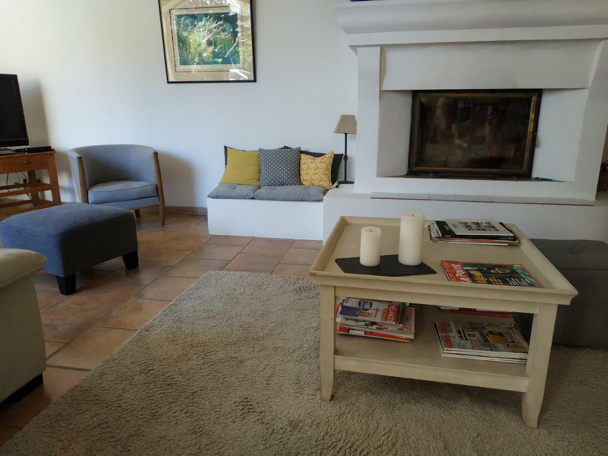 Chambres D'Hotes Saint Veredeme Pujaut Ngoại thất bức ảnh